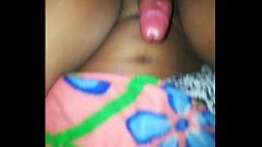 Reproduzir Desi Indian College Girl enlouquece com o pau do namorado