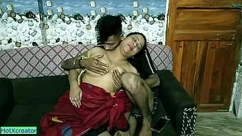 Afspelen Indiase hete tante hardcore seks! oom betrapte ons naakt!
