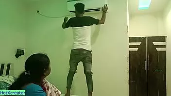 播放 印度作弊的妻子 xxx 热性与交流技术员！哥 性爱
