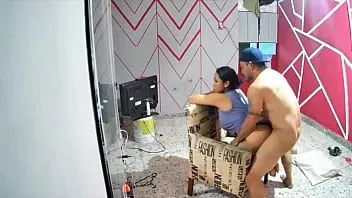 play Preso a deludere il grosso culo della moglie tettona di suo fratello. sesso, porno, culo grosso