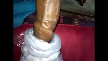play 热印度小男孩与大鸡巴手淫自制阴户第 1 部分