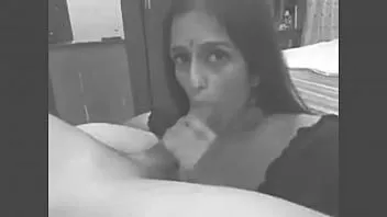 चलाएँ भारतीय मुख-मैथुन संकलन - भाग 2 (काला और सफेद)