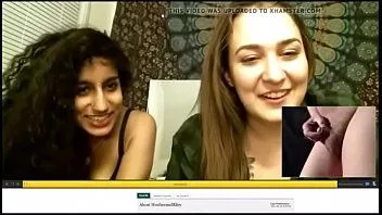 再生 インド人/白人のカムガールによる小さなペニスの屈辱。 1