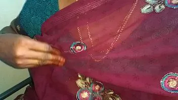 play Tamil tia telugu tia kannada tia malayalam tia kerala tia hindi bhabhi com tesão desi norte da Índia sul da Índia com tesão vanitha vestindo saree professor da escola da vila e buceta raspada pressione peitos duros pressione nip esfregando buceta