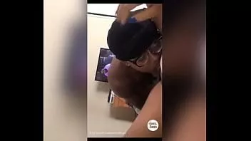 play Pov z przystojnym devanem ssącym twoją cipkę i bawiącym się twoją łechtaczką