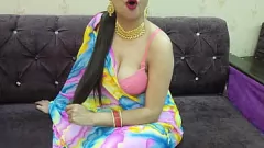 Riproduci Desi Indian Bhabhi inizia Devar nel sesso di sari strabiliante con pompini e figa