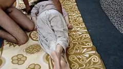 play Ervaar intense passie: de verboden ontmoetingen van Indian Step-Family in Full HD