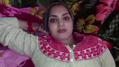 play Desi Indian Girl Lalita kann nicht genug vom Schwanz ihres Freundes bekommen