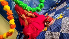 play Desi妻子的第一个Karwa Chauth与Suhag Rat Sex