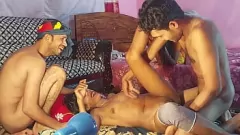 play 双重麻烦：Hanif，Popy Khatun，Manik Mia和MST Sumona在热门团体性爱色情中