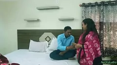 Oynat Bengalce Bhabhi'nin Yasak Tutkusu: Açık Anal Seks!